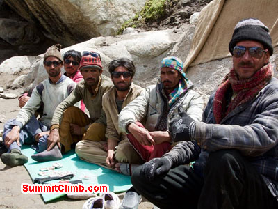 Deb-and-John-at-Concordia-Motel-Skardu,-above-Indus-River.jpg