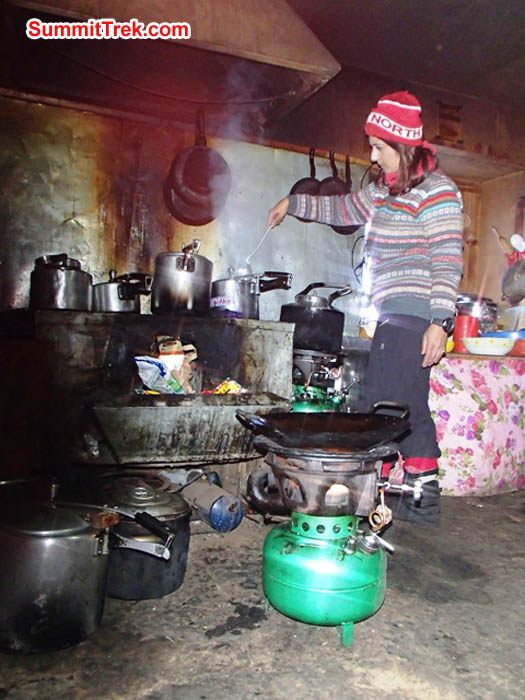 Sangeeta prepares Dal - lentils for the team in Mingo Lodge. Maggie Noodle Photo