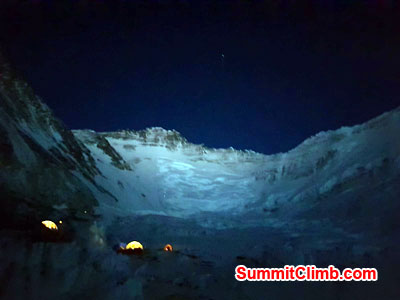Everest night