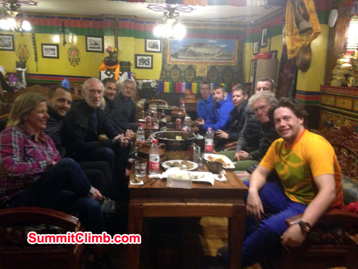 everest summit team from tibet side