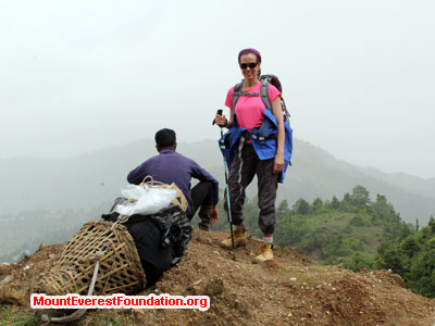 nepal volunteer trek,posing by cindy