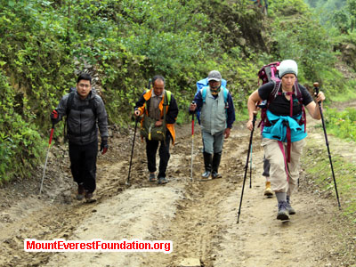 nepal volunteer trek, nurse