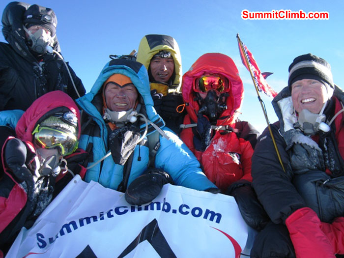 A chance meeting on the summit and an amazing coincidence. SummitClimb's teams from both North (Tibet) and South (Nepal). Mingma Sherpa Photo.JPG