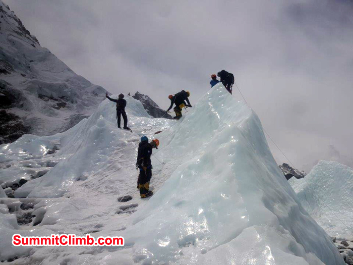 yet another ice training at everest basecamp for lhotse climb