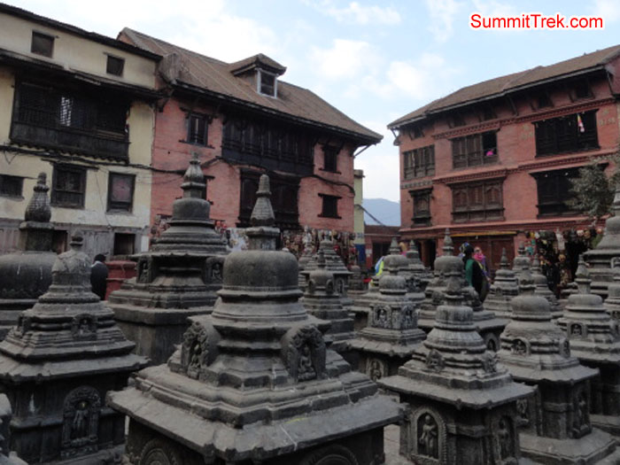 Lot’s of small temples in Shoyambhu Nath. Photo Darek