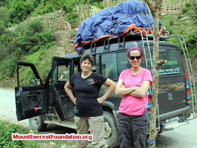 nepal volunteer trek